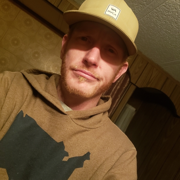 Meet your Posher, Travis - Picture 1 of 1